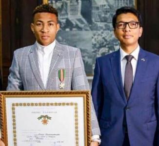 Президентът на Мадагаскар удостои Абел Анисе с рицарски орден за особени заслуги