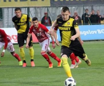 ИЗВЪНРЕДНО: Неделев е подписал предварителен договор с ЦСКА