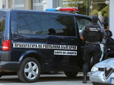 ​Специализираната прокуратура и МВР влязоха в офисите на Васил Божков