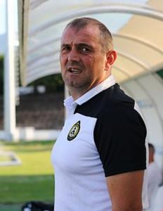 Загорчич взе 19 футболисти за мача с Етър