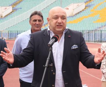Министър Кралев: Трябва да пресечем заразата на футболното хулиганство