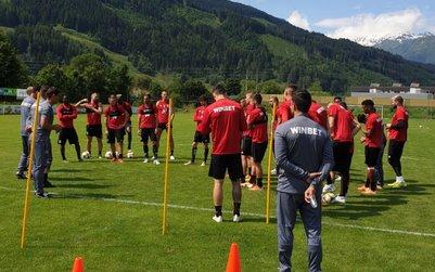 ЦСКА тренира с настроение в Австрия
