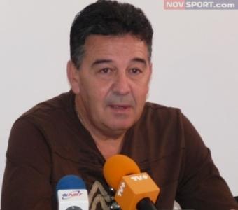 Атанас Узунов: Малката разлика между водещите отбори води до претенциите към съдиите Атанас Узунов: Малката разлика между водещите отбори води до претенциите към съдиите