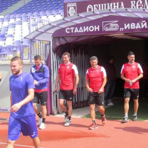 Красимир Балъков изведе Етър за първа тренировка