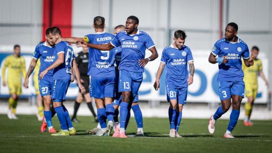 Бразилски футболист в България се радва на първия си сняг