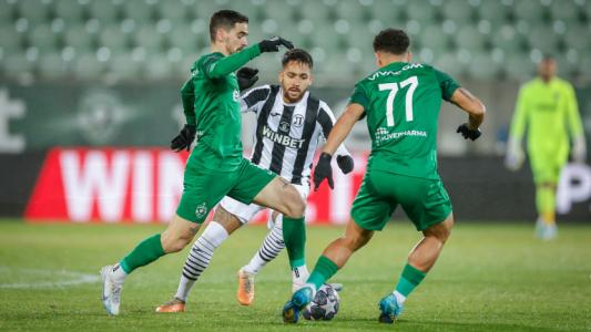 Лудогорец - Локомотив (Пловдив) 1:0, домакините водят на почивката