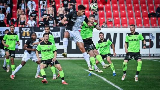 Локомотив (Пловдив) - Славия 0:1, полувреме!
