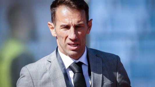 Стойко Сакалиев: Янев предаде на футболистите значението на тази емблема