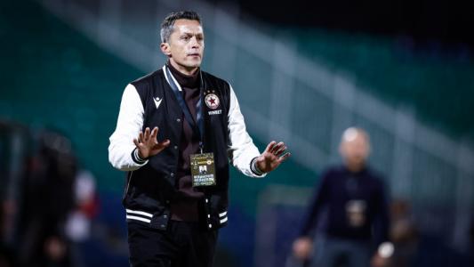 Христо Янев с победен гол при откриването на стадион  Христо Янев с победен гол при откриването на стадион