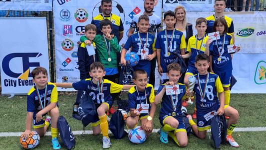 Нови две титли за Възраждане 