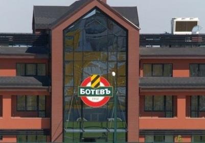 ШОК! Четирима треньори хвърлиха оставки в Ботев!