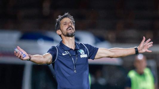 Бившият треньор на Берое имал конфликт с един от лидерите на тима