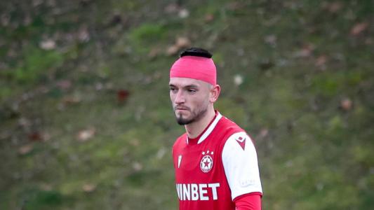 Лапеня за вечното дерби: Все едно един мач се играе на трибуните, а друг на терена