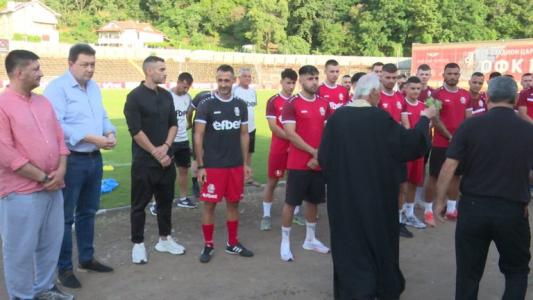 Христо Господинов изведе играчите на Беласица на първото занимание