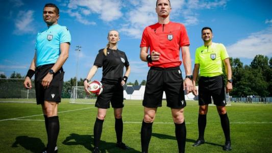 24-ма съдии ще ръководят мачове в елита