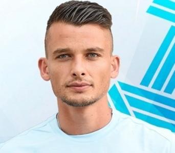 Славия умува за Бранимир Костадинов
