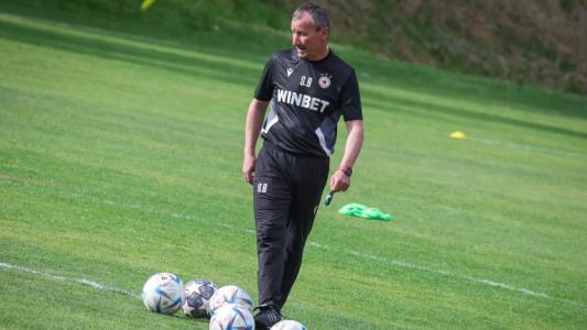 Стамен Белчев ще направи само една промяна за двубоя срещу Черно море