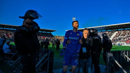 Даниел Наумов застава на вратата срещу ЦСКА