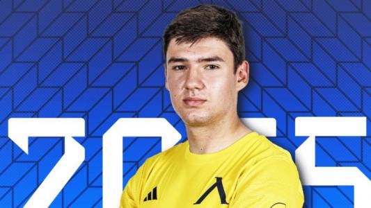 И талантлив вратар продължи договора си с Левски