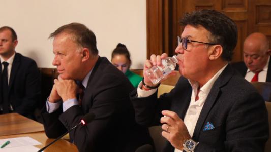 УЕФА прати ВИП-покана на Боби Михайлов