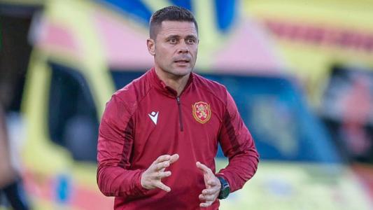 Александър Димитров викна двама от Ботев за мача срещу Полша