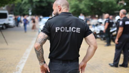Вдигнаха 1 700 полицаи на крак за Вечното дерби