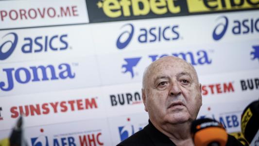 Венцеслав Стефанов готов да продаде Славия