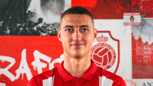 Илиан Илиев привика дебютант, двама отпадат за мача с Гърция