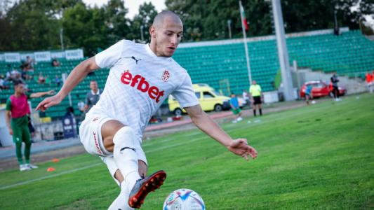 ФК ЦСКА 1948 е получил 700 000 евро за Русев 