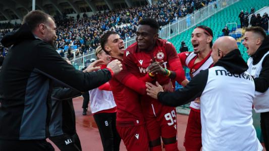 Цървена Звезда изкушава Джеймс Ето'о с висока заплата