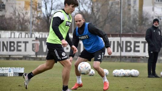 Локомотив (Пловдив) пробва молдовски полузащитник