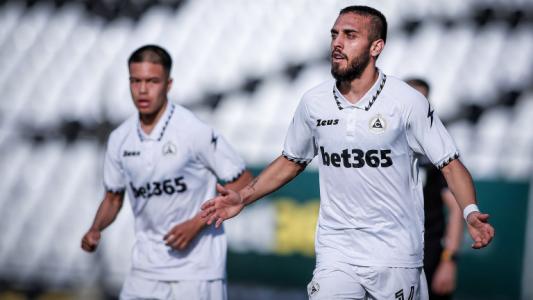 Турци идват за младок от Славия