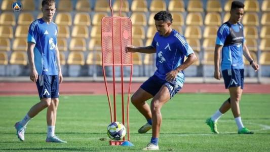 Левски: Фитнес, голове, дрон, карате и изненада от най-малките 