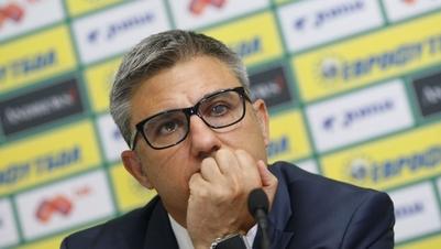 Вместо в Левски, Павел Колев работи по 
