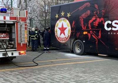 ШОК: Новият автобус на ЦСКА се самозапали в Коматево!