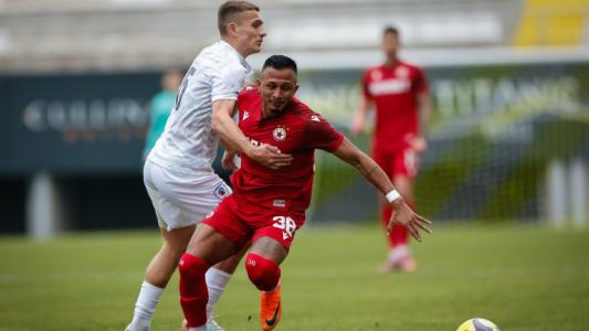 ЦСКА доминира тотално лидера в Украйна, но равенството се запази