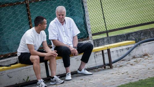 Финалните трансферни цели на Левски са сложна работа, румънски футболист акостира на 