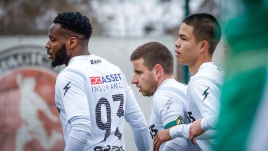 Славия започна контролите с ударно 6:1 