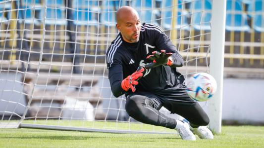 Левски се прибира от Турция без Николай Михайлов