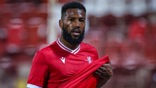 Дюкенс Назон със загадъчно послание