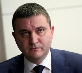 Владислав Горанов посъветва футболните клубове да не кандидатстват по програмата 