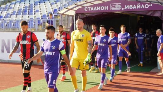 Етър и Локомотив (София) не се отбелязаха гол