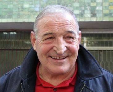 Пената: Лидерите се показват на терена, а не в кафенето