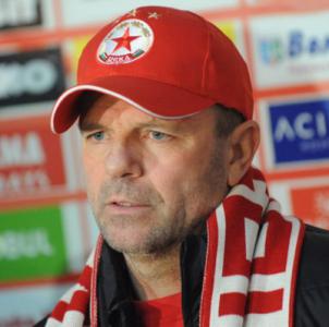 ЦСКА честити рождения ден на Стойчо Младенов