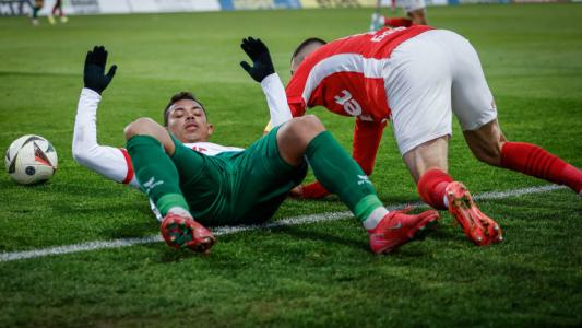 Ботев (Враца) нокаутира ФК ЦСКА 1948 в края след много безличен мач