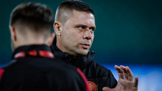 Александър Димитров обяви големи изненади при вратарите за мачовете с Турция и Грузия