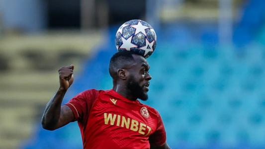 Амос Юга се присъедини към съотборниците си