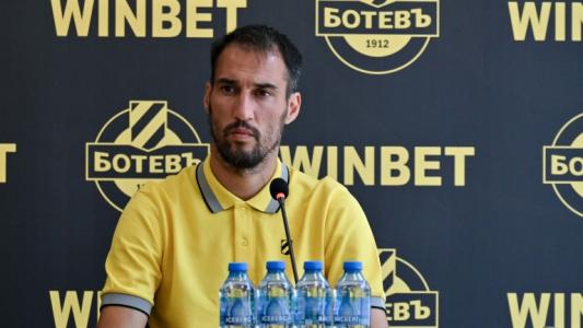 Ивелин Попов се завръща в Ботев Пловдив?