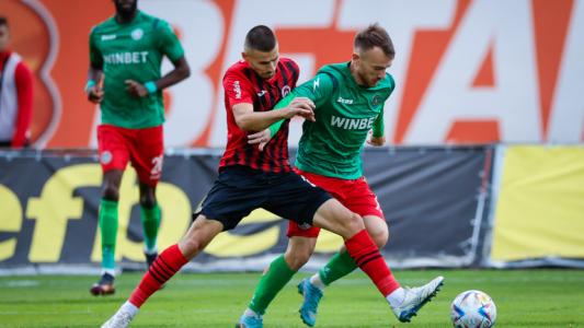 Локо (София) и Ботев (Враца) се хващат за гушите в свиреп сблъсък за оцеляване