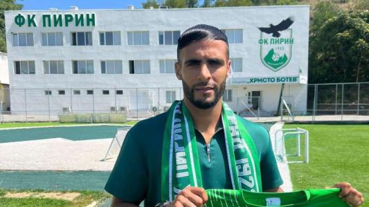Полузащитник преподписа с Пирин